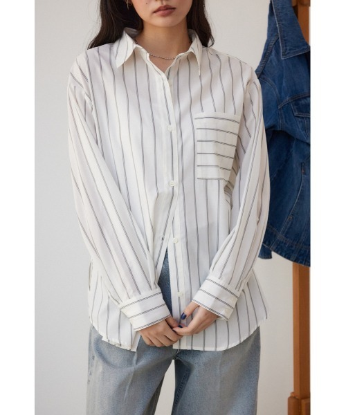 AZUL by moussy(アズールバイマウジー)の「ベーシックオーバーシャツ(シャツ/ブラウス・レディース・サックスブルー/オフホワイト/ブルー系その他/ホワイト系その他・FREE)」の15枚目の写真