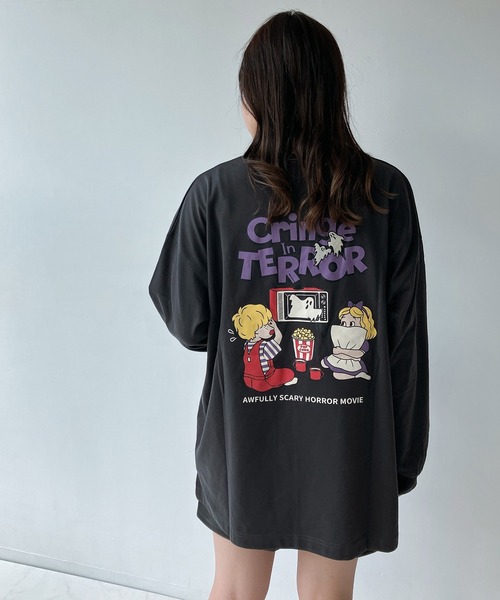 AS KNOW AS plus(アズノゥアズプラス)の「◎レトロキッズ オーバーサイズ 刺繍ロゴロンT(Tシャツ/カットソー・レディース・ブルー/オフホワイト/オートミール/スミクロ/ホワイト系2/ブラック系2/ブルー系2/ベージュ系2・FREE)」の5枚目の写真