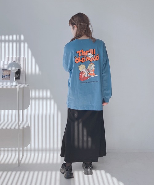 AS KNOW AS plus(アズノゥアズプラス)の「◎レトロキッズ オーバーサイズ 刺繍ロゴロンT(Tシャツ/カットソー・レディース・ブルー/オフホワイト/オートミール/スミクロ/ホワイト系2/ブラック系2/ブルー系2/ベージュ系2・FREE)」の14枚目の写真