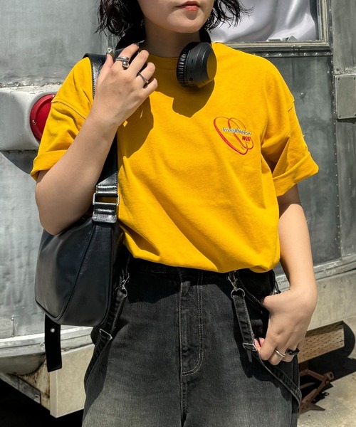 PBLIM(ページボーイリム)の「PBLIM/サークルロゴT(Tシャツ/カットソー・レディース・オフホワイト/ブルー/レッド/イエロー・MEDIUM/LARGE)」の4枚目の写真