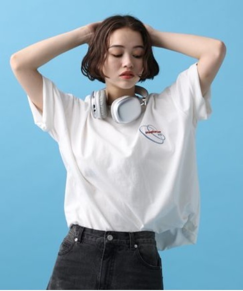 PBLIM(ページボーイリム)の「PBLIM/サークルロゴT(Tシャツ/カットソー・レディース・オフホワイト/ブルー/レッド/イエロー・MEDIUM/LARGE)」の5枚目の写真