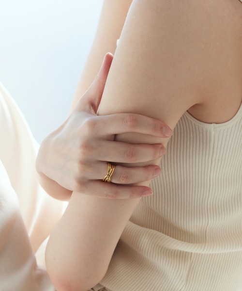 CENE（セネ）の「【CENE】セネ/レイヤードクロスリング（リング・レディース・ゴールド/シルバー・#11/#13）」の11枚目の写真