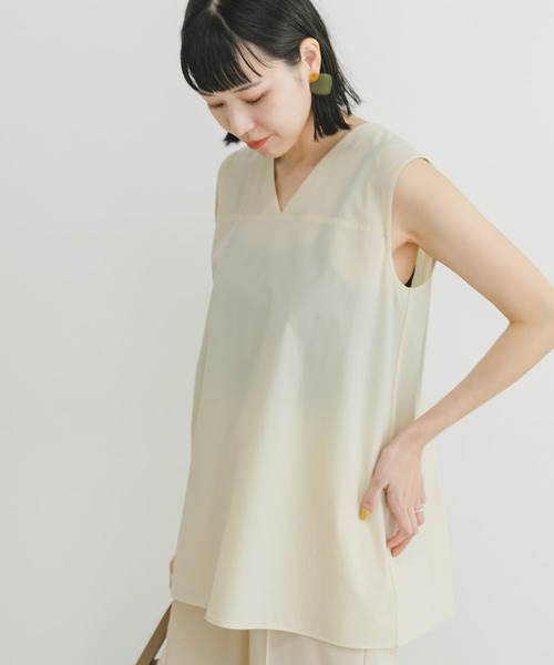 『セットアップ対応』『撥水/UVカット』ストレッチVネックプルオーバー