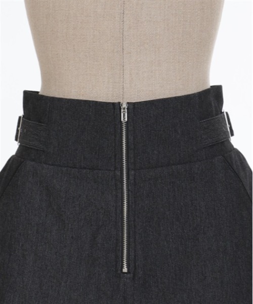 axes femme POETIQUE(アクシーズファムポエティック)の「ベルトデザインショートパンツ(デニムパンツ・レディース・キナリ/ブラック/インディゴブルー・MEDIUM)」の18枚目の写真