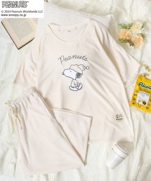 PEANUTS（ピーナッツ）の「PEANUTS（ピーナッツ）SNOOPYスヌーピー キャラクター刺繍パイルTシャツ＆クロップドパンツ ルームウェア パジャマ レディース/上下セット（ルームウェア/パジャマ・レディース）」