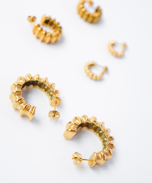 【TUWAKRIM】SUNハーフフープピアスM（ピアス（両耳用））｜TUWAKRIM（トゥワクリム）