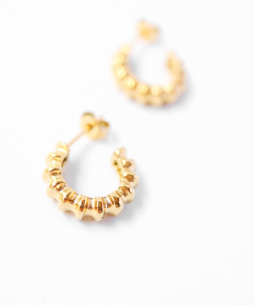 【TUWAKRIM】SUNハーフフープピアスM（ピアス（両耳用））｜TUWAKRIM（トゥワクリム）
