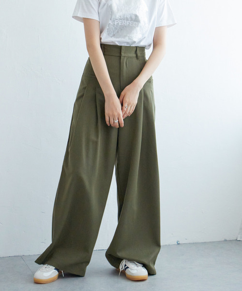 VENCEEXCHANGE（ヴァンスエクスチェンジ）の「エステルツイル2タックパンツ（その他パンツ・レディース・オフホワイト/ブラック/ダークオリーブ/チャコール・FREE）」の4枚目の写真