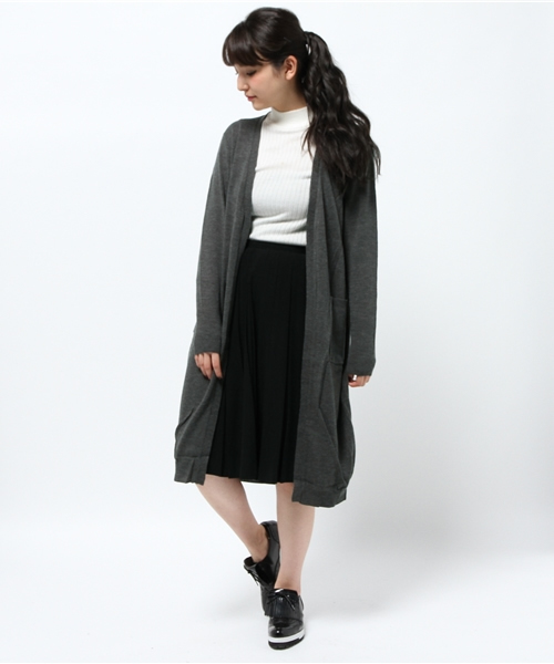 PUNYUS（プニュズ）の「ロングカーディガン（カーディガン/ボレロ・レディース・ダークグレー/ワイン/ブラック/カーキ・3/2/4/1）」の3枚目の写真