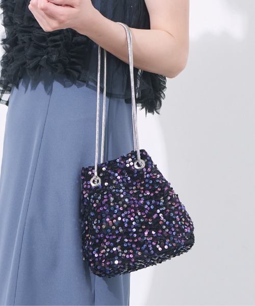 Cupid Heart(キューピッドハート)の「【Cupid Heart】結婚式用!巾着風スパンコールパーティーバッグ(ショルダーバッグ・レディース・グレー系その他/マルチ/シルバー/ブラック・MEDIUM)」の1枚目の写真