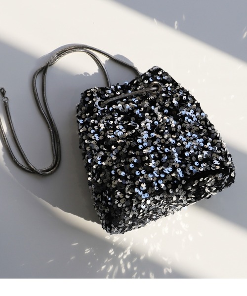 Cupid Heart(キューピッドハート)の「【Cupid Heart】結婚式用!巾着風スパンコールパーティーバッグ(ショルダーバッグ・レディース・グレー系その他/マルチ/シルバー/ブラック・MEDIUM)」の15枚目の写真