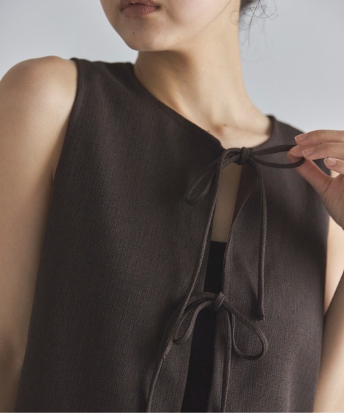 feepur（フェピュール）の「【セットアップ可】コンフォートツイードリボンベスト（ベスト・レディース・ベージュ/グレー/アイボリー/ブラウン・MEDIUM）」の3枚目の写真