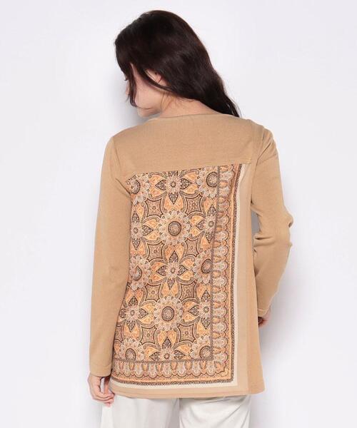 Leilian(レリアン)の「切替えハイゲージニットプルオーバー(ニット/セーター・レディース・ベージュ・13/9)」の3枚目の写真