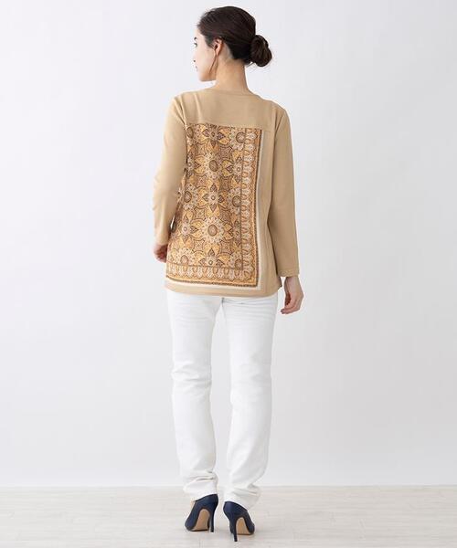 Leilian(レリアン)の「切替えハイゲージニットプルオーバー(ニット/セーター・レディース・ベージュ・13/9)」の12枚目の写真