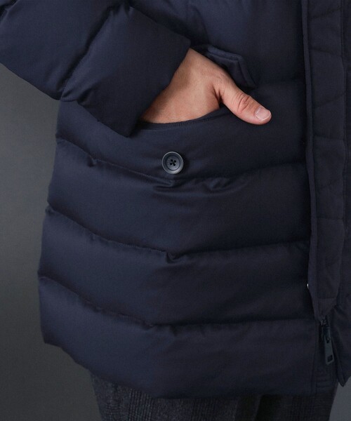 HERNO（ヘルノ）の「HERNO / 別注 4ポケット フーデッド ダウンコート（ダウンジャケット/コート・メンズ・ブラック/ネイビー・46/48/50/52）」の19枚目の写真