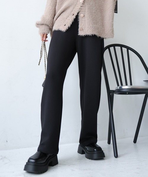 Girly Doll（ガーリードール）の「ダンボールニットカーブパンツ（その他パンツ・レディース・チャコール/アイボリー/ブラック・F）」の4枚目の写真