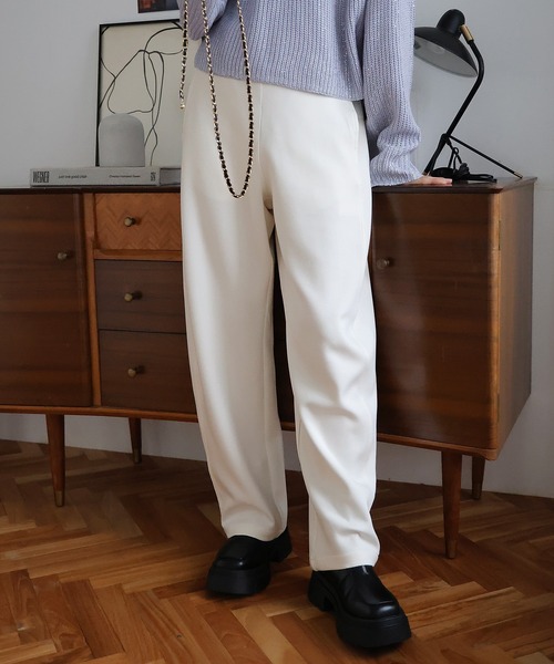 Girly Doll（ガーリードール）の「ダンボールニットカーブパンツ（その他パンツ・レディース・チャコール/アイボリー/ブラック・F）」の9枚目の写真