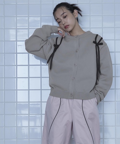 miette(ミエット)の「配色リボンニットカーディガン(カーディガン/ボレロ・レディース・ライトベージュ/ブラック/グレー・FREE)」の6枚目の写真