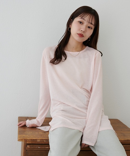 DISCOAT(ディスコート)の「シアープルオーバー 《WEB限定カラーあり》(Tシャツ/カットソー・レディース・ピンク系その他/ブラック/チャコールグレー/オフホワイト/ブラウン/ネイビー/オレンジ/グリーン系その他/サックスブルー/モカ/サンドベージュ/ピンク/グレイッシュベージュ/レッド/ブラック系その他/ホワイト/グレー系その他/イエロー・FREE)」の16枚目の写真