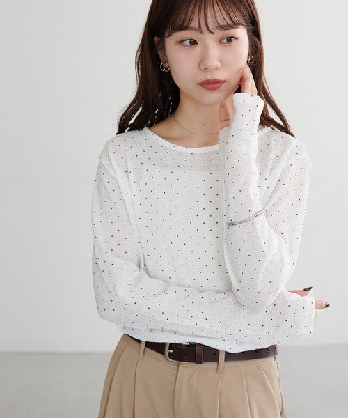 DISCOAT(ディスコート)の「シアープルオーバー 《WEB限定カラーあり》(Tシャツ/カットソー・レディース・ピンク系その他/ブラック/チャコールグレー/オフホワイト/ブラウン/ネイビー/オレンジ/グリーン系その他/サックスブルー/モカ/サンドベージュ/ピンク/グレイッシュベージュ/レッド/ブラック系その他/ホワイト/グレー系その他/イエロー・FREE)」の2枚目の写真