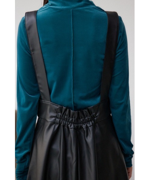 AZUL by moussy（アズールバイマウジー）の「フェイクレザージップアップジャンパースカート（ジャンパースカート・レディース・ブラック/ライトベージュ・SMALL/MEDIUM）」の10枚目の写真