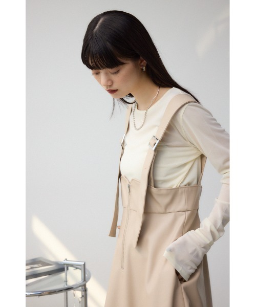 エムズグレイシーフェイクレザー ノースリーブ ジャンパースカートLサイズ AZUL BY MOUSSY ジャンパースカート フェイクレザーZIPジャンパー