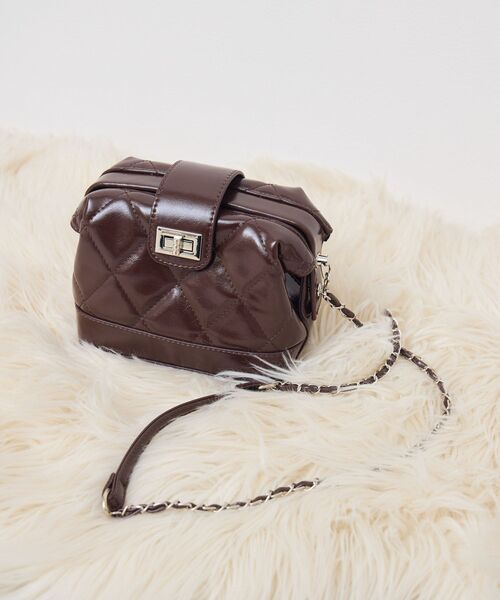 ems excite（エムズエキサイト）の「キルトガマグチショルダーBAG（ショルダーバッグ・レディース・ブラック/ブラウン/レッド・ONE SIZE）」の22枚目の写真