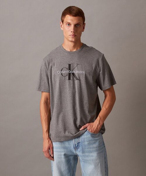 Calvin Klein（カルバン・クライン）の「【ユニセックス】ショートスリーブ モノグラムロゴTシャツ（Tシャツ/カットソー・メンズ・ブラック/グレー/ホワイト・M/S）」の3枚目の写真