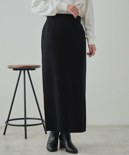 SHOO・LA・RUE（シューラルー）の「すっきりIライン ニットナロースカート（スカート・レディース・ブラック/ブラウン系・01/02/03/04）」の2枚目の写真