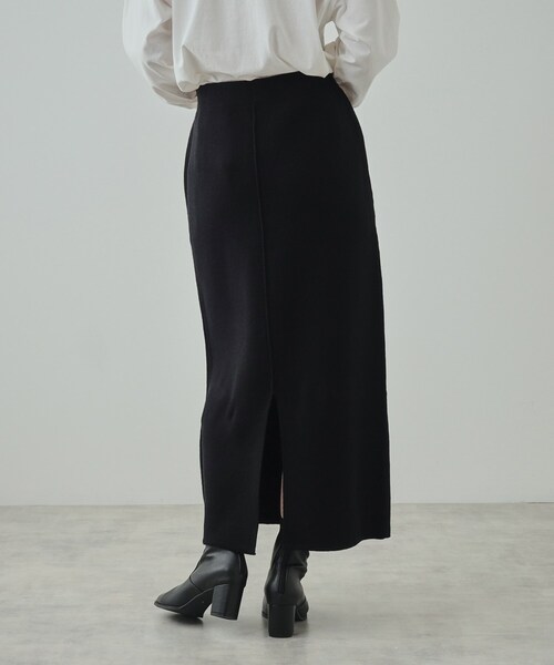 SHOO・LA・RUE（シューラルー）の「すっきりIライン ニットナロースカート（スカート・レディース・ブラック/ブラウン系・01/02/03/04）」の4枚目の写真