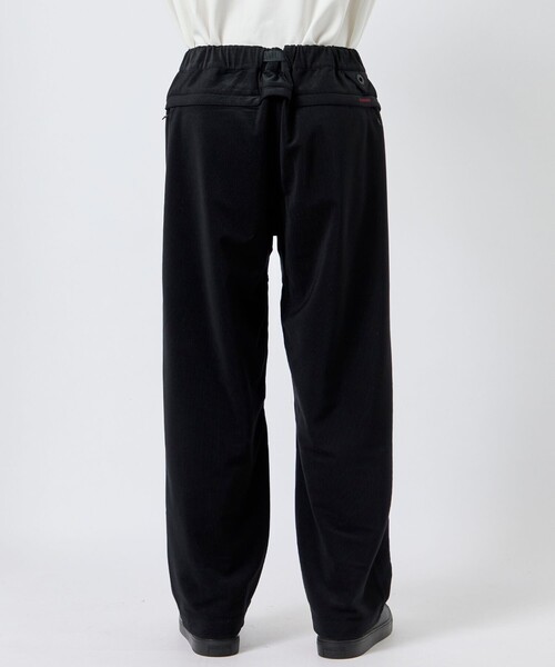 WHITE MOUNTAINEERING(ホワイトマウンテニアリング)の「【White Mountaineering/ ホワイトマウンテニアリング】×GRAMICCI CORDUROY 3 TUCK PANTS(カーゴパンツ・メンズ・ブラック/ダークグレー・0/1/2/3)」の5枚目の写真