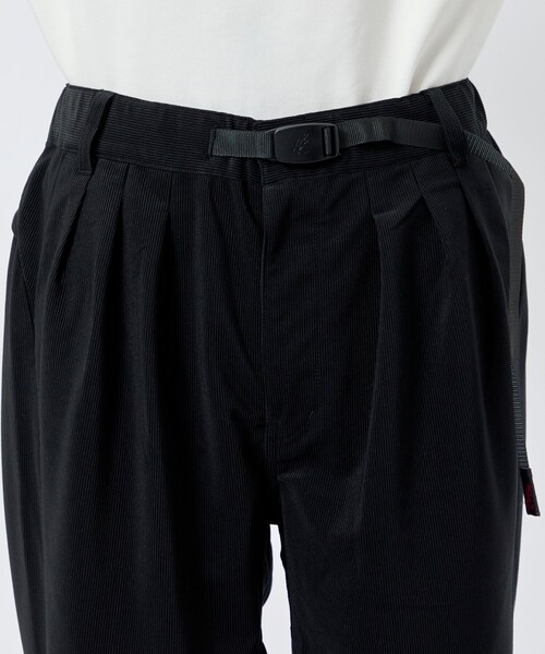 WHITE MOUNTAINEERING(ホワイトマウンテニアリング)の「【White Mountaineering/ ホワイトマウンテニアリング】×GRAMICCI CORDUROY 3 TUCK PANTS(カーゴパンツ・メンズ・ブラック/ダークグレー・0/1/2/3)」の7枚目の写真