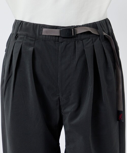 WHITE MOUNTAINEERING(ホワイトマウンテニアリング)の「【White Mountaineering/ ホワイトマウンテニアリング】×GRAMICCI CORDUROY 3 TUCK PANTS(カーゴパンツ・メンズ・ブラック/ダークグレー・0/1/2/3)」の16枚目の写真