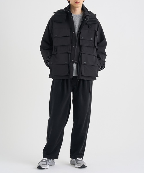 WHITE MOUNTAINEERING(ホワイトマウンテニアリング)の「【White Mountaineering/ ホワイトマウンテニアリング】×GRAMICCI CORDUROY 3 TUCK PANTS(カーゴパンツ・メンズ・ブラック/ダークグレー・0/1/2/3)」の20枚目の写真