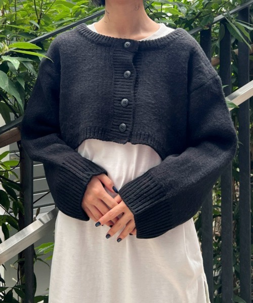 byYOUANCE(バイユアンス)の「ロンT SET 2WAYショートカーディガン(カーディガン/ボレロ・レディース・ブラック/ブラック系その他/グリーン・FREE)」の2枚目の写真