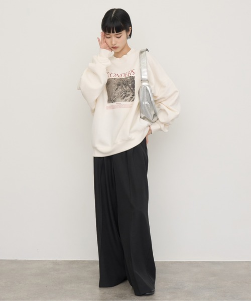 NOGLE(ノグル)の「【NOGLE/ノグル】カラーロゴグラフィックスウェット(スウェット・レディース・ブラウン/ホワイト/チャコール/ネイビー/ブラック/グレイッシュベージュ・FREE)」の11枚目の写真