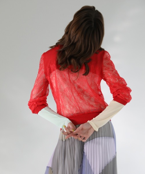 AULA AILA（アウラアイラ）の「2WAYレースシアーニットカーディガン（カーディガン/ボレロ・レディース・ブラック/イエロー×グリーン/シルバー/レッド・0）」の6枚目の写真