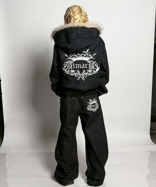 ATMARK(アットマーク)の「《2サイズ展開 / UNISEX 》ATMARKトライバルクラウンロゴバレルレッグデニムパンツ セットアップ可能 カーブパンツ バギー リジッド 迷彩 カモフラ(デニムパンツ・レディース・インディゴブルー/ブラック/ブルー系その他/ブラック系その他/カモフラージュ・L/M)」の10枚目の写真