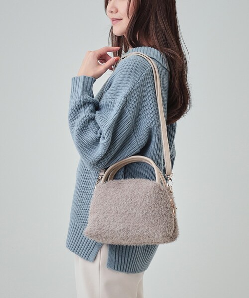 SHOO・LA・RUE（シューラルー）の「◆フェザーニットショルダーバッグ（ショルダーバッグ・レディース・ブラック/ダークグレー/ナチュラル/ブルー・00）」の5枚目の写真