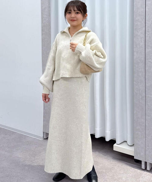FREE'S MART（フリーズマート）の「ハーフジップニット×ナロースカートセットアップ（ワンピース・レディース・グレー/カーキ/ホワイト・SMALL/MEDIUM）」の9枚目の写真