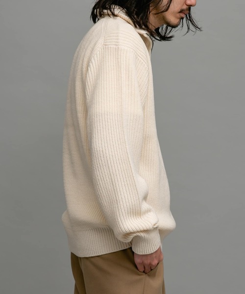 URBAN RESEARCH Sonny Label（アーバンリサーチサニーレーベル）の「『WEB/一部店舗限定サイズ』マルチサイズハーフジップニットプルオーバー（ニット/セーター・メンズ・ブラック/グレー/オフホワイト・SMALL/MEDIUM/LARGE/X-LARGE）」の18枚目の写真