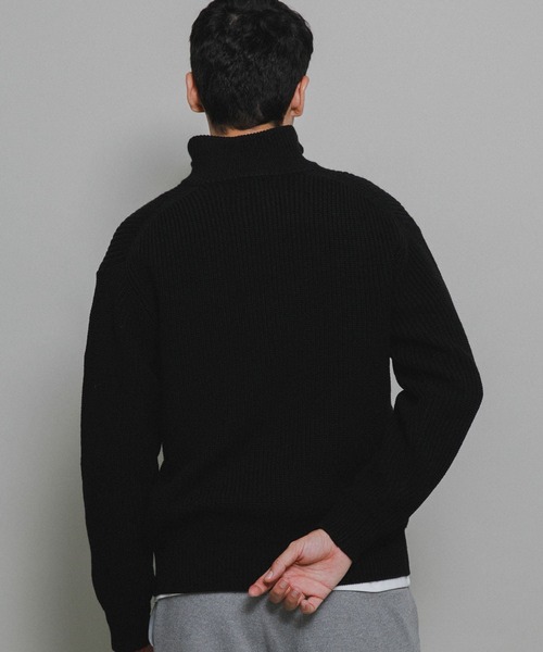 URBAN RESEARCH Sonny Label（アーバンリサーチサニーレーベル）の「『WEB/一部店舗限定サイズ』マルチサイズハーフジップニットプルオーバー（ニット/セーター・メンズ・ブラック/グレー/オフホワイト・SMALL/MEDIUM/LARGE/X-LARGE）」の9枚目の写真