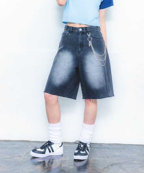 repipi armario(レピピ アルマリオ)の「デニムハーフパンツ(デニムパンツ・キッズ・ブラック系その他/ブルー系その他/ライトブルー/ブルー系その他2/ブラック系その他2・LARGE/MEDIUM/SMALL)」の1枚目の写真