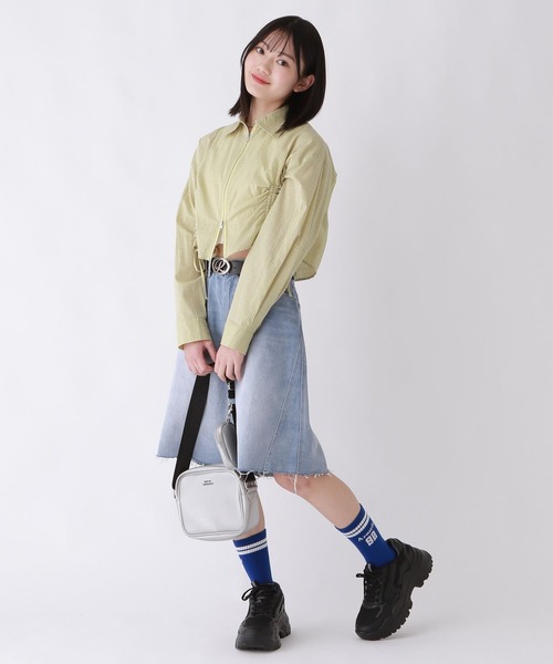 repipi armario(レピピ アルマリオ)の「デニムハーフパンツ(デニムパンツ・キッズ・ブラック系その他/ブルー系その他/ライトブルー/ブルー系その他2/ブラック系その他2・LARGE/MEDIUM/SMALL)」の11枚目の写真