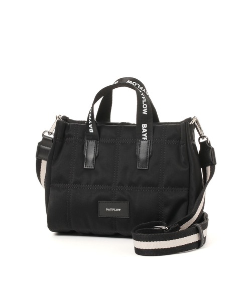 [500mlのペットボトルも入る]ロゴハンドルキルトミニショルダーバッグ（ショルダーバッグ）｜BAYFLOW（ベイフロー）