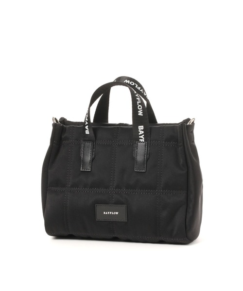 [500mlのペットボトルも入る]ロゴハンドルキルトミニショルダーバッグ（ショルダーバッグ）｜BAYFLOW（ベイフロー）