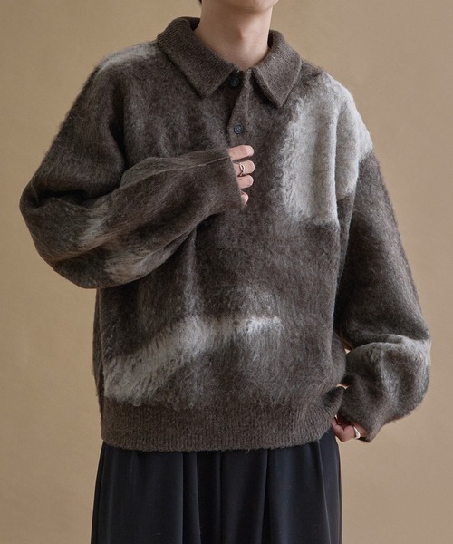 epnok(エプノック)の「アブストラクトルーズニットポロ(ニット/セーター・メンズ・ネイビー/ダークブラック/ライトグレー/ダークブラウン/グレー系1/レッド/ベージュ/ピンク系1/アッシュブラウン/ライトブルー・SMALL/MEDIUM/LARGE)」の5枚目の写真