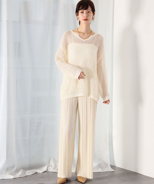 Ampirula(アンピルーラ)の「キーネックオーバーサイズメッシュニットプルオーバー(Tシャツ/カットソー・レディース・ブラック/アイボリー・FREE)」の3枚目の写真