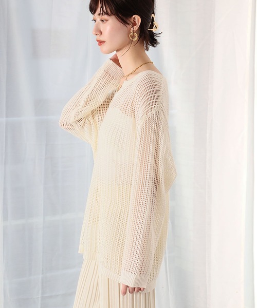 Ampirula(アンピルーラ)の「キーネックオーバーサイズメッシュニットプルオーバー(Tシャツ/カットソー・レディース・ブラック/アイボリー・FREE)」の6枚目の写真