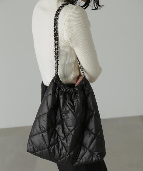 FREE'S MART（フリーズマート）の「◆キルティングチェーンバッグ（ハンドバッグ・レディース・ブラック/ブルー・ﾌﾘ-）」の5枚目の写真